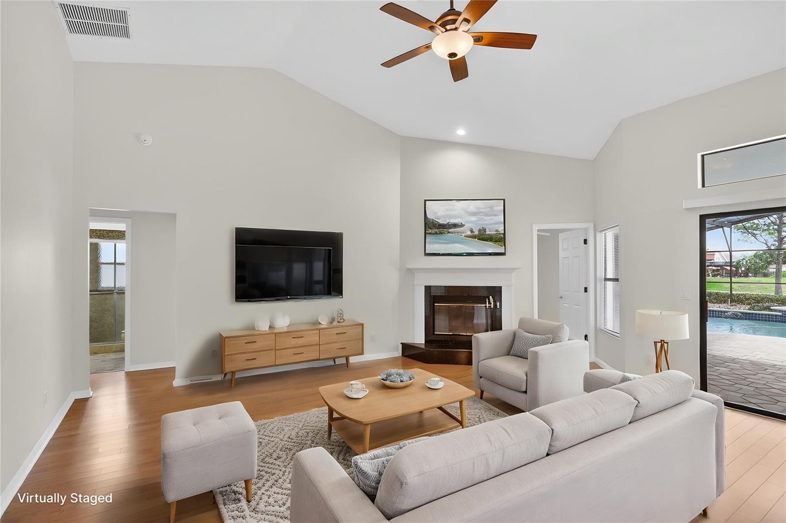 HUNTERS CREEK TR 130 PH 01 - Residential