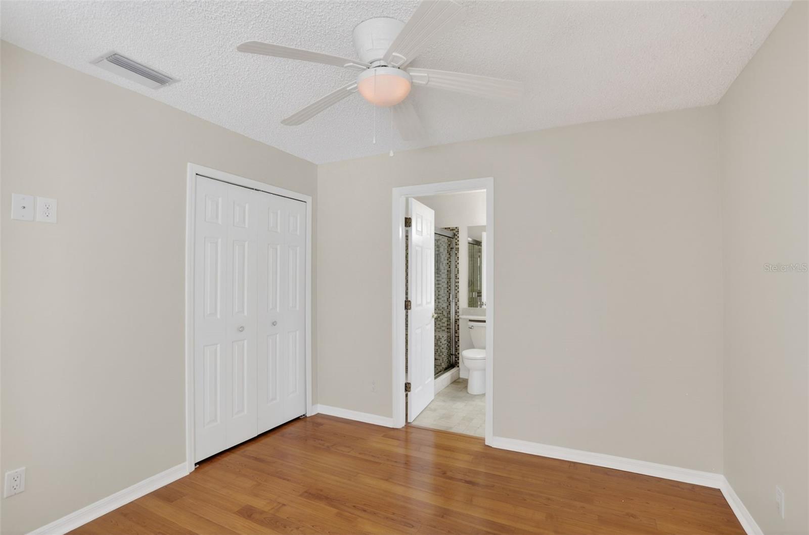 HUNTERS CREEK TR 130 PH 01 - Residential