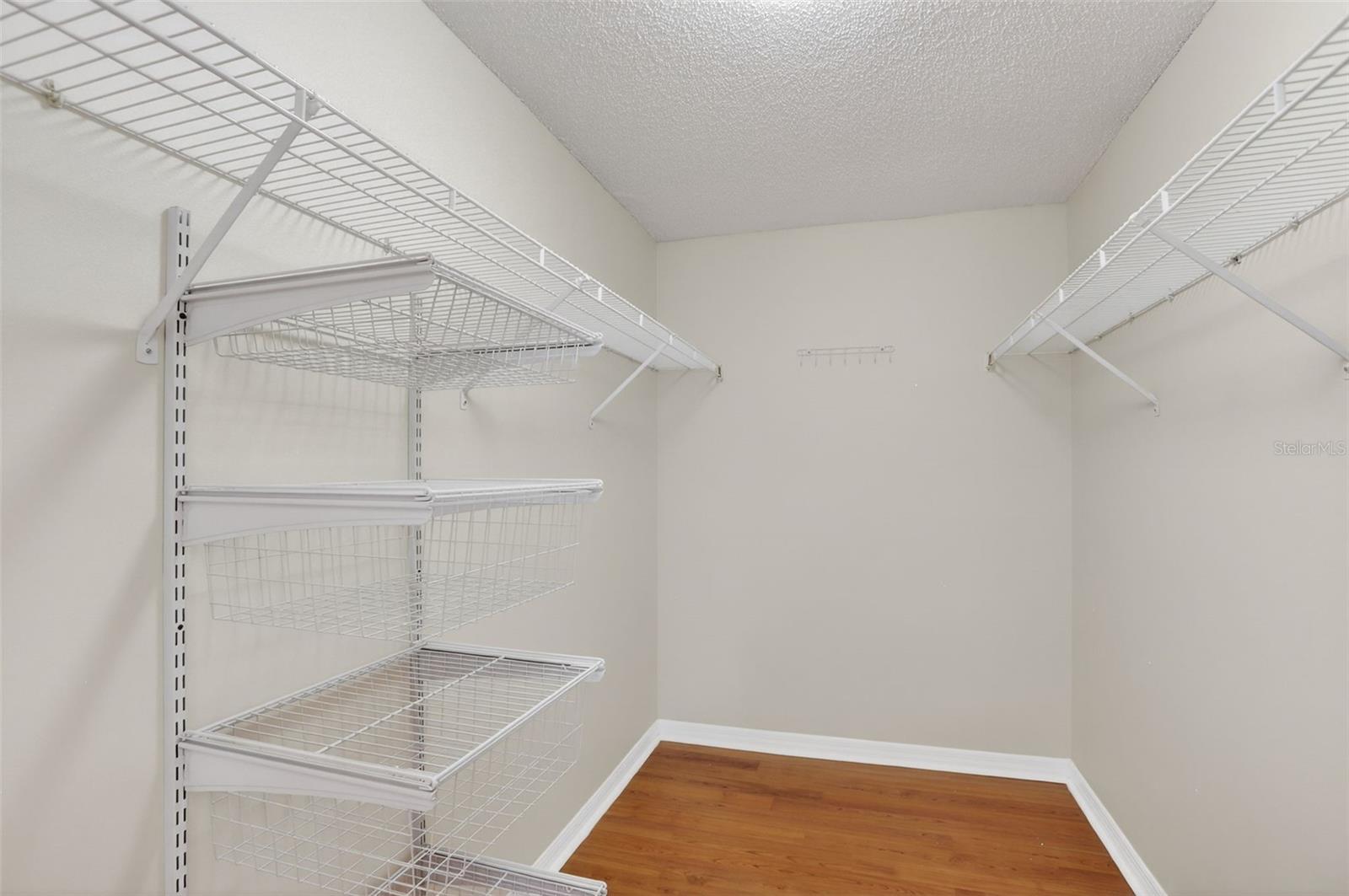 HUNTERS CREEK TR 130 PH 01 - Residential