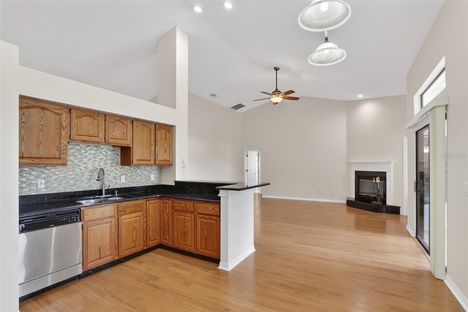 HUNTERS CREEK TR 130 PH 01 - Residential