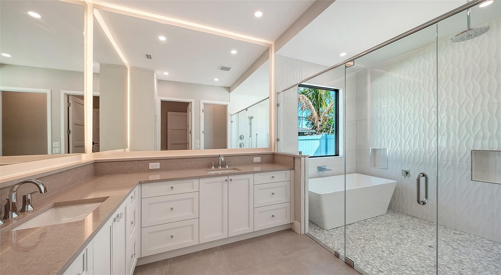 HARBOR ACRES - Residential