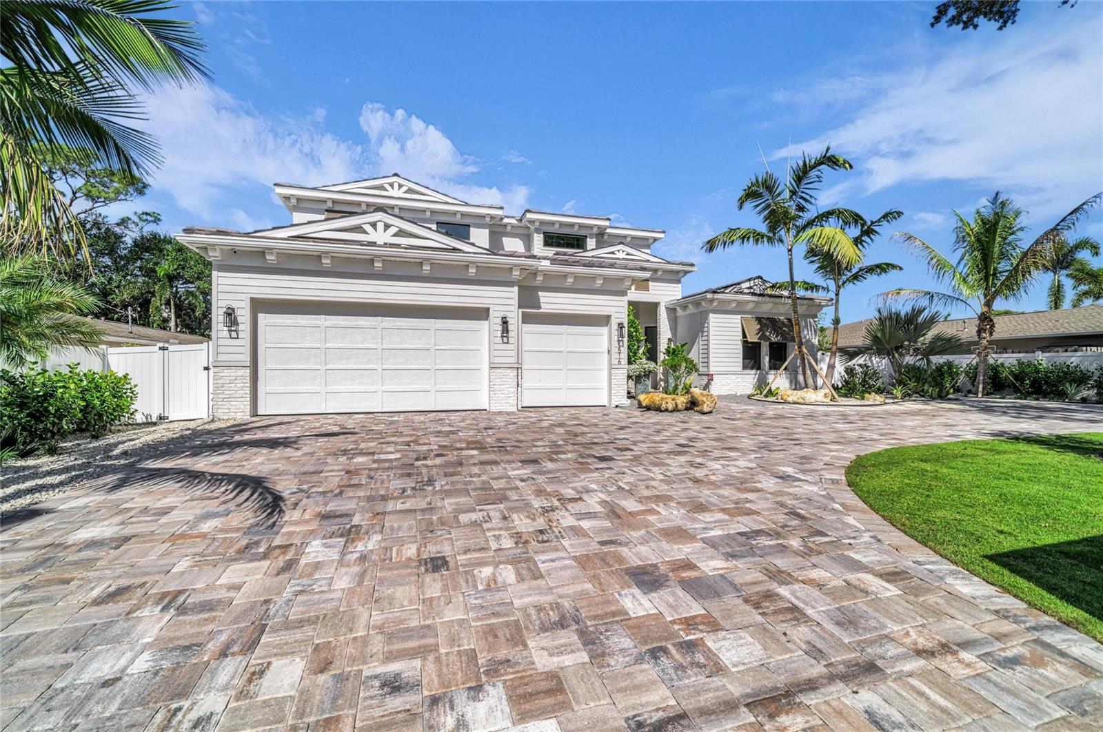 HARBOR ACRES - Residential