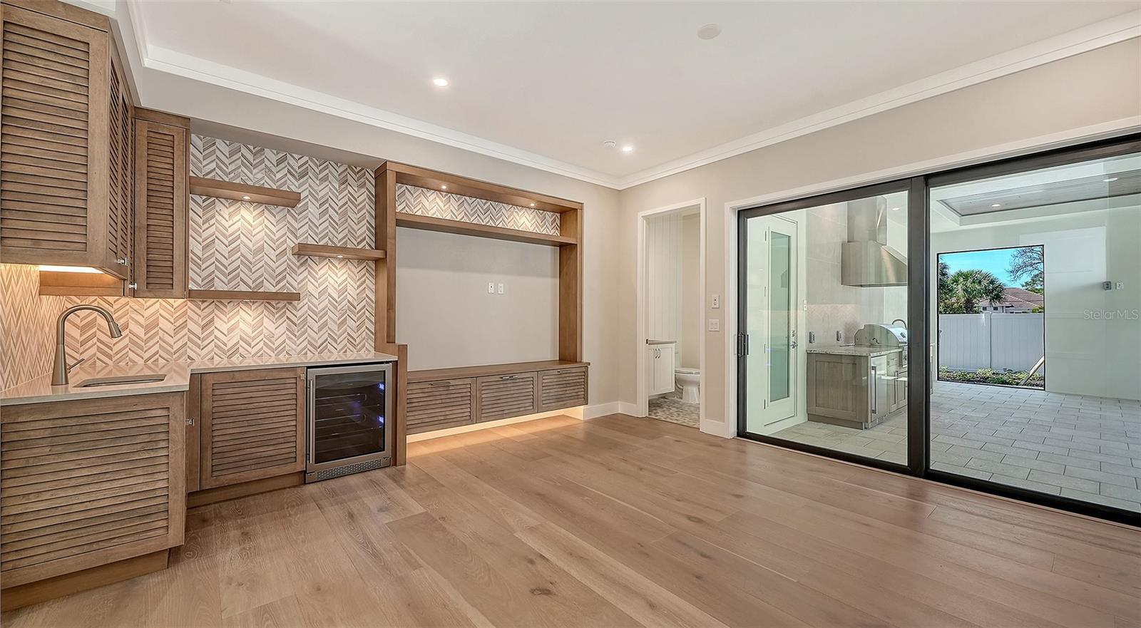 HARBOR ACRES - Residential