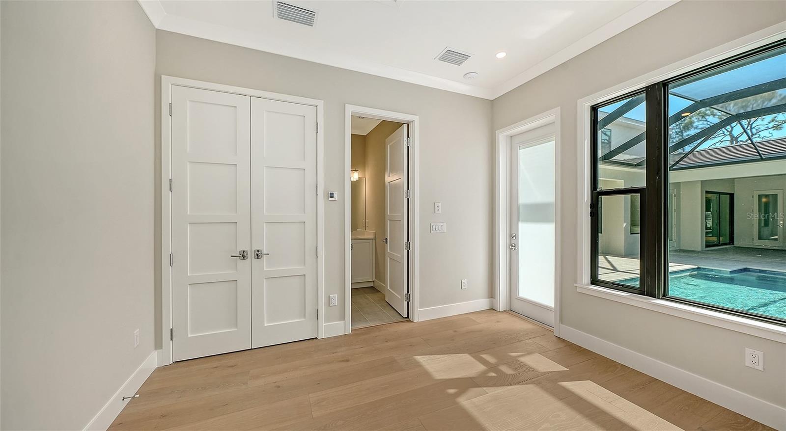 HARBOR ACRES - Residential