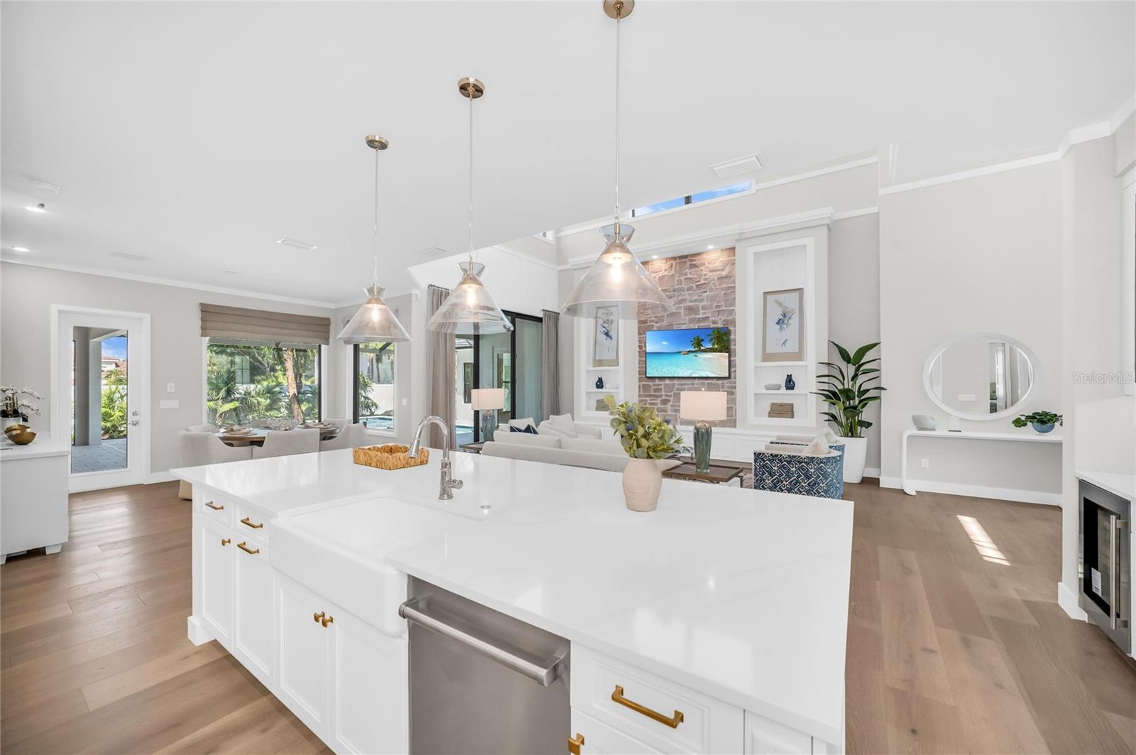 HARBOR ACRES - Residential