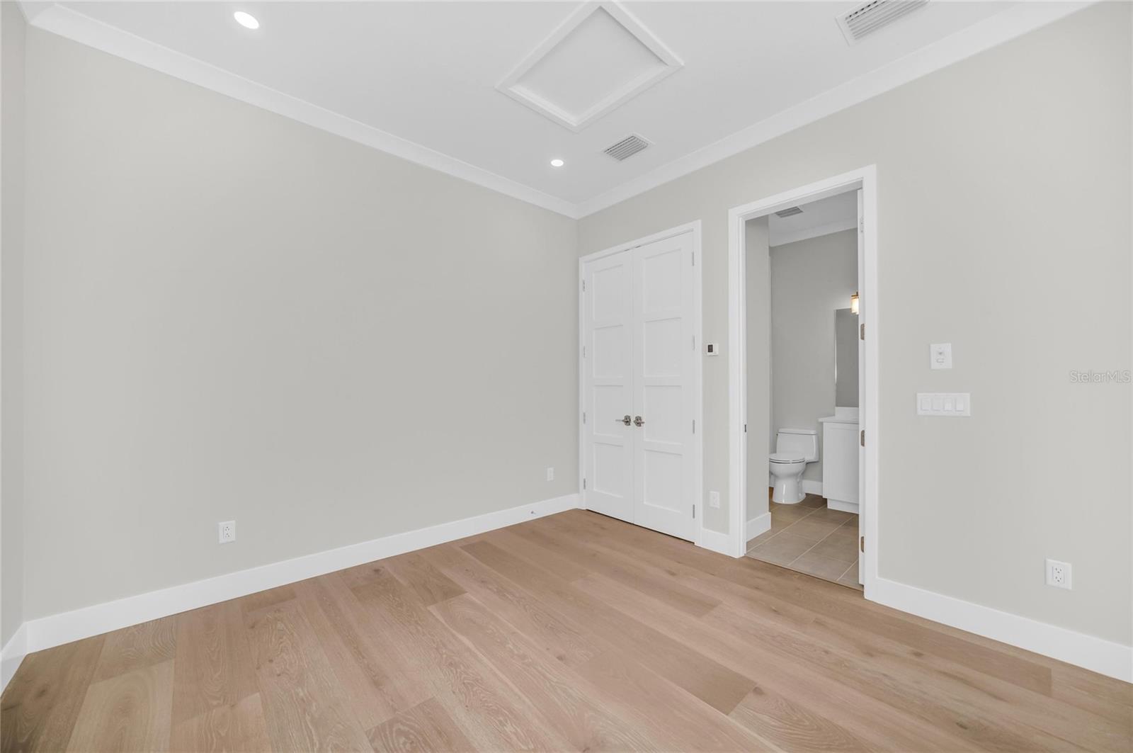 HARBOR ACRES - Residential