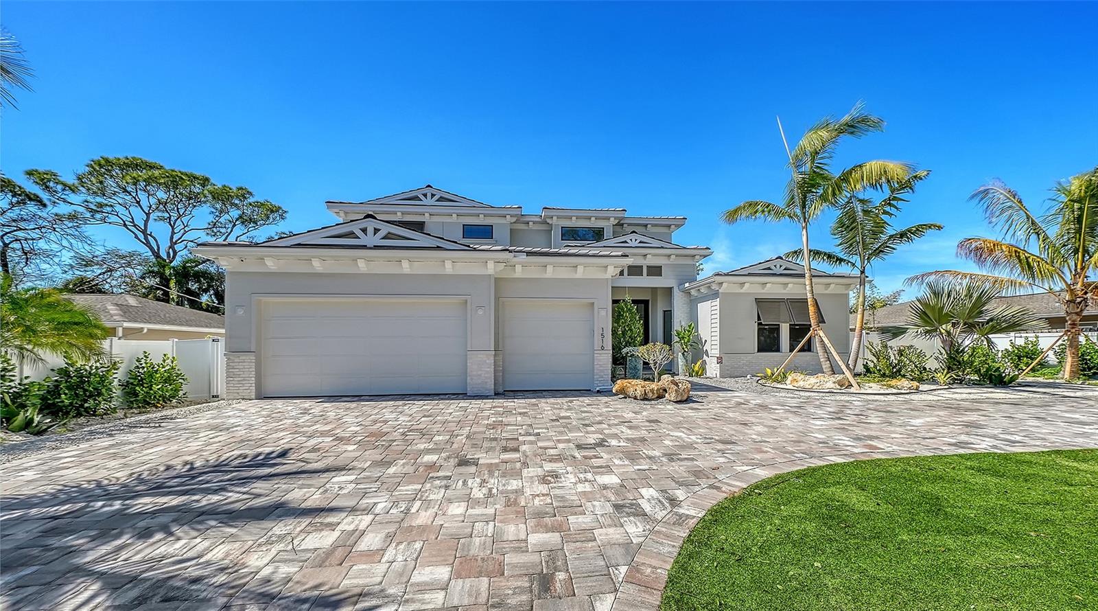 1516 S ORANGE AVENUE