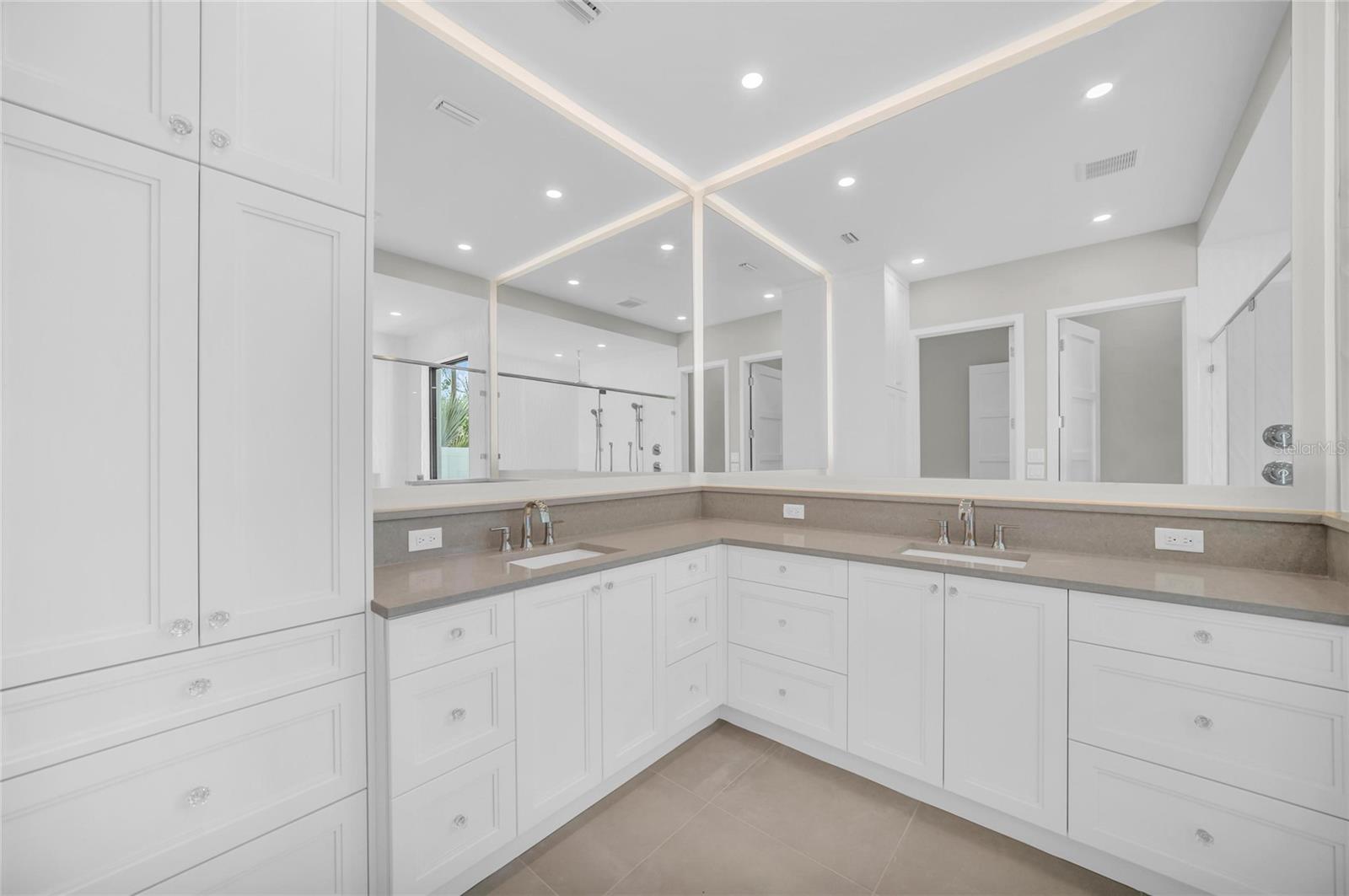 HARBOR ACRES - Residential