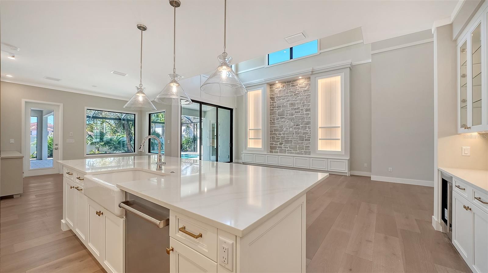 HARBOR ACRES - Residential