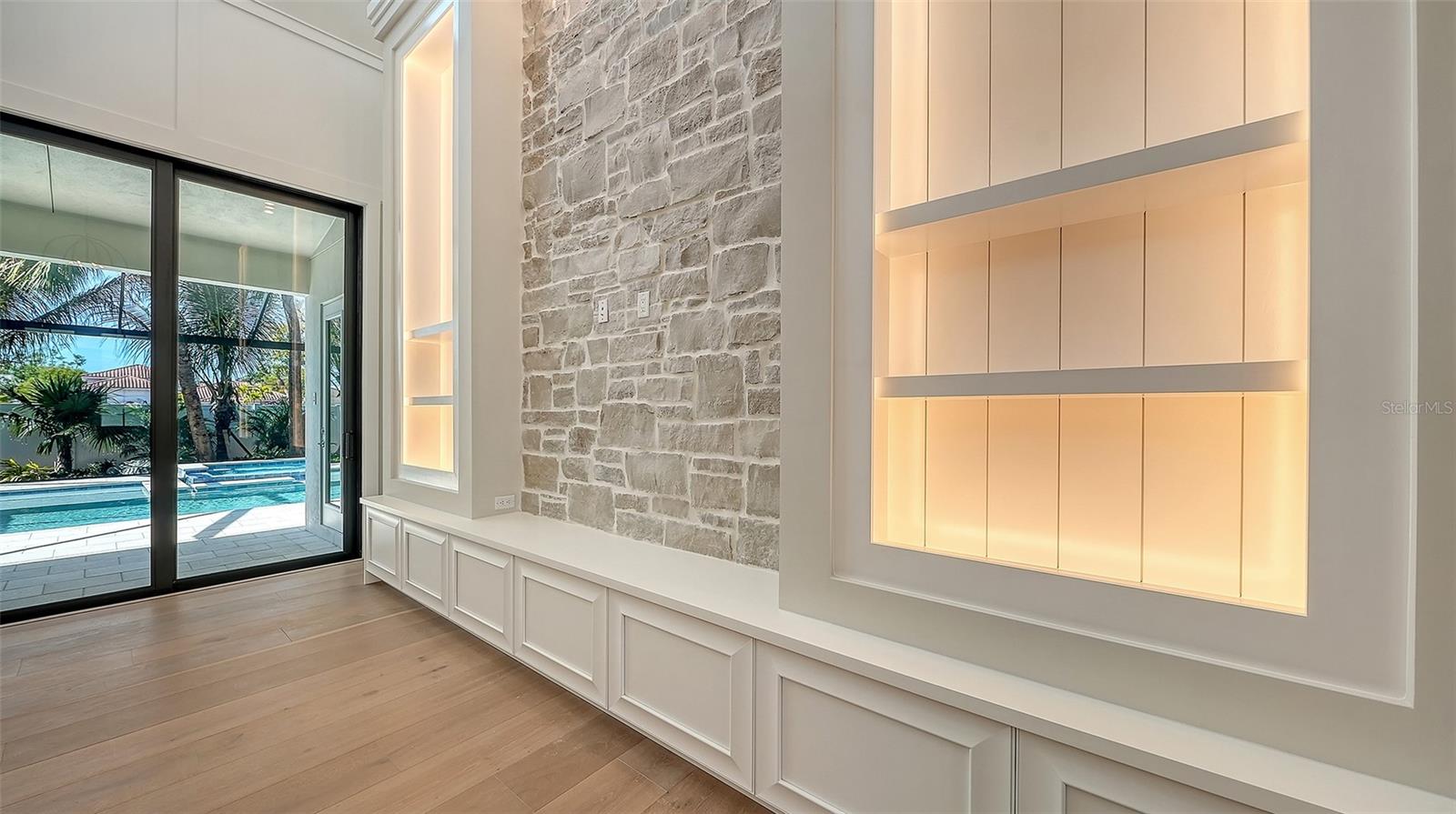 HARBOR ACRES - Residential