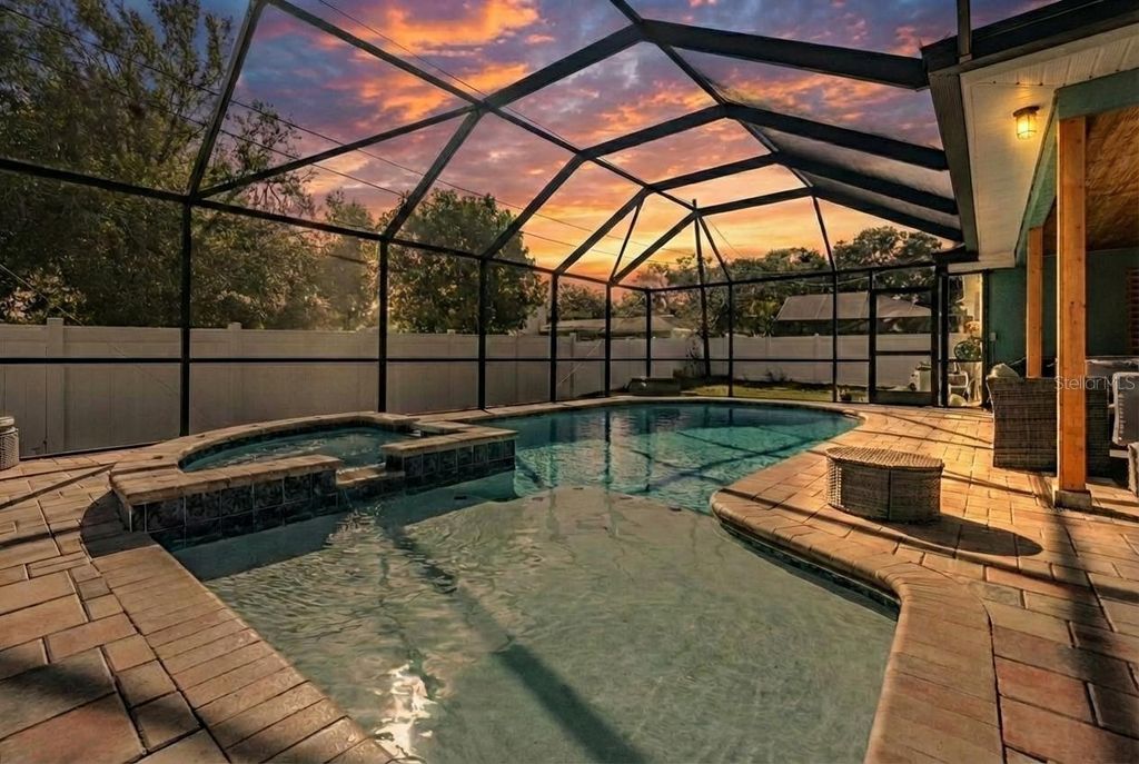 Photo of 2405 Summerlin Drive, Clearwater, FL 33764 (MLS # TB8464813)