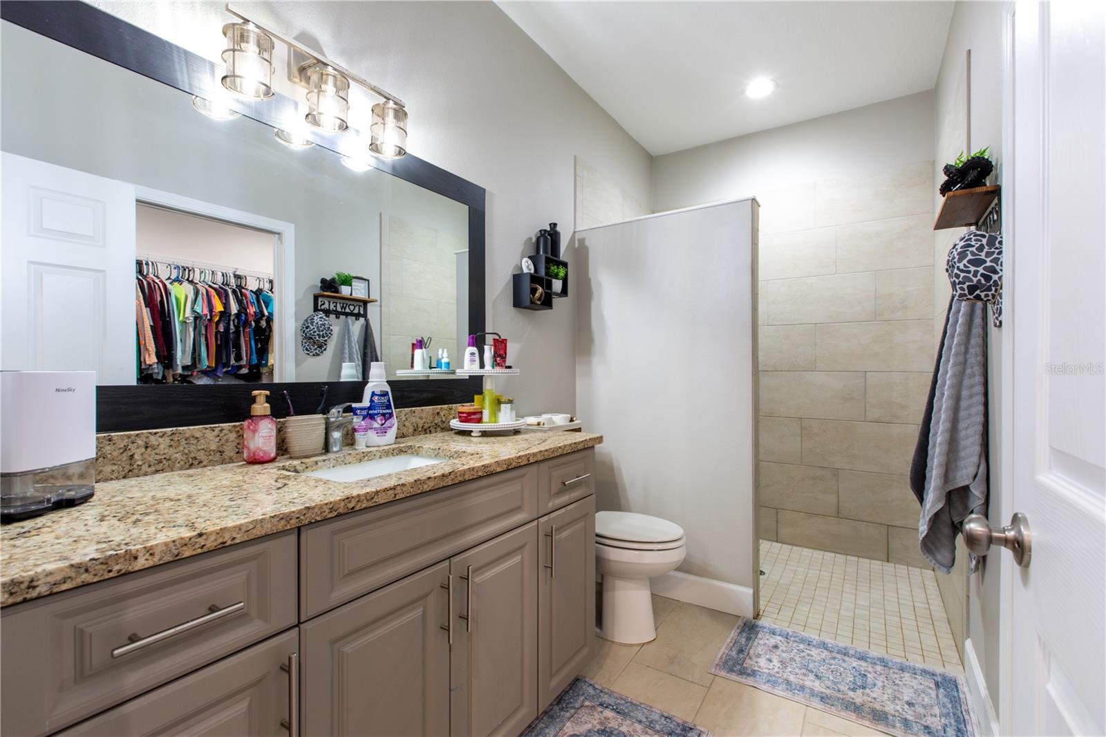 SILVER OAKS SUB PH 3 - Residential