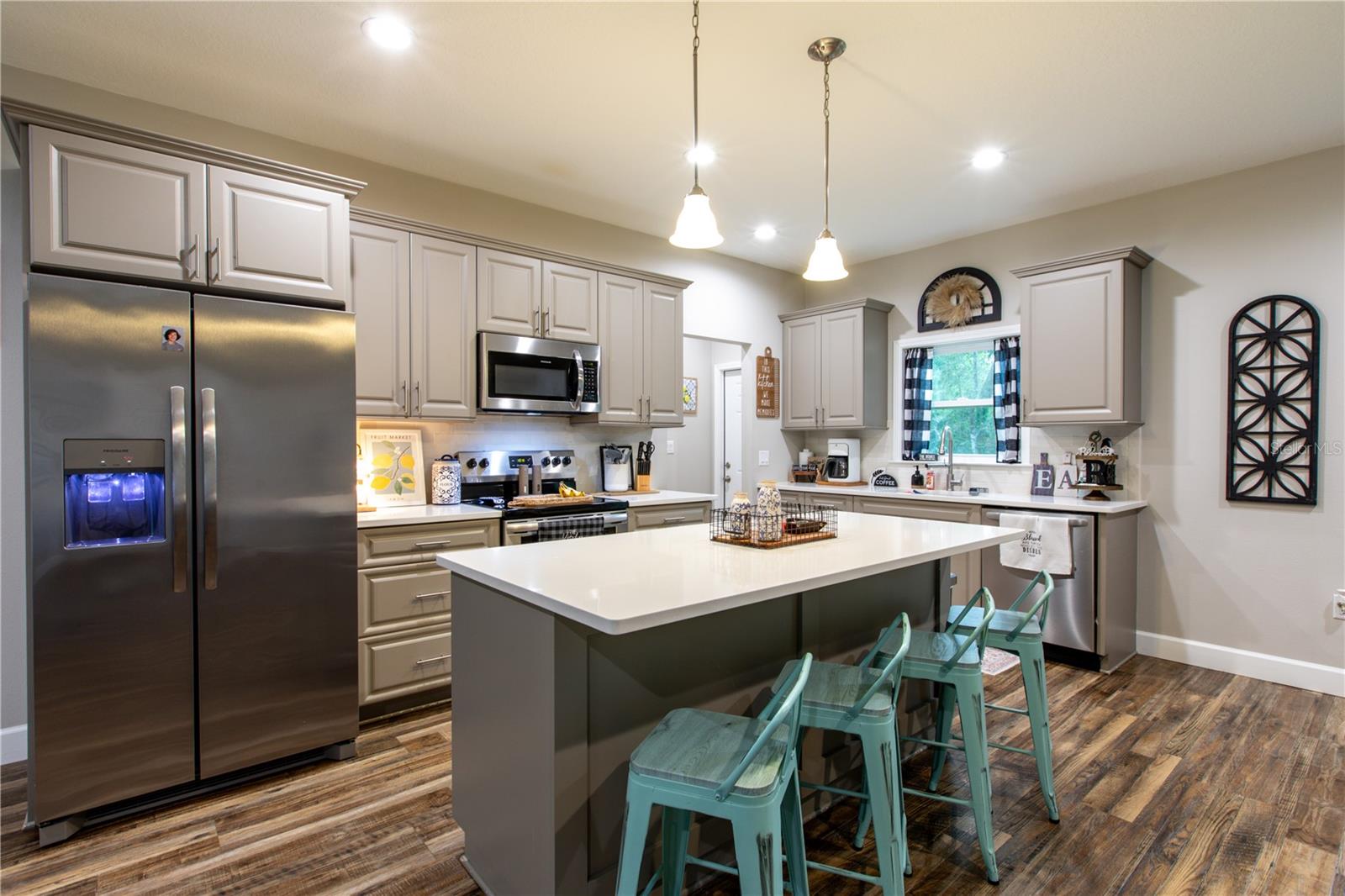 SILVER OAKS SUB PH 3 - Residential