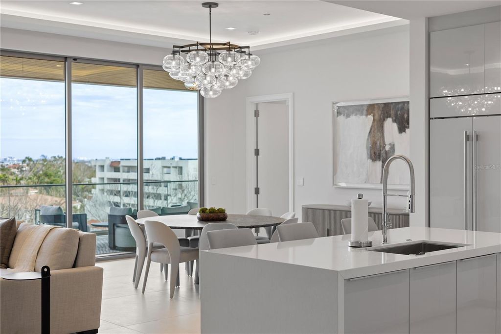 Photo of 1581 Gulf Of Mexico Drive #507, Longboat Key, FL 34228 (MLS # A4665165)