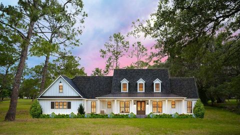 Photo of 6214 NW 105th Avenue, Alachua, FL 32615 (MLS # GC531386)