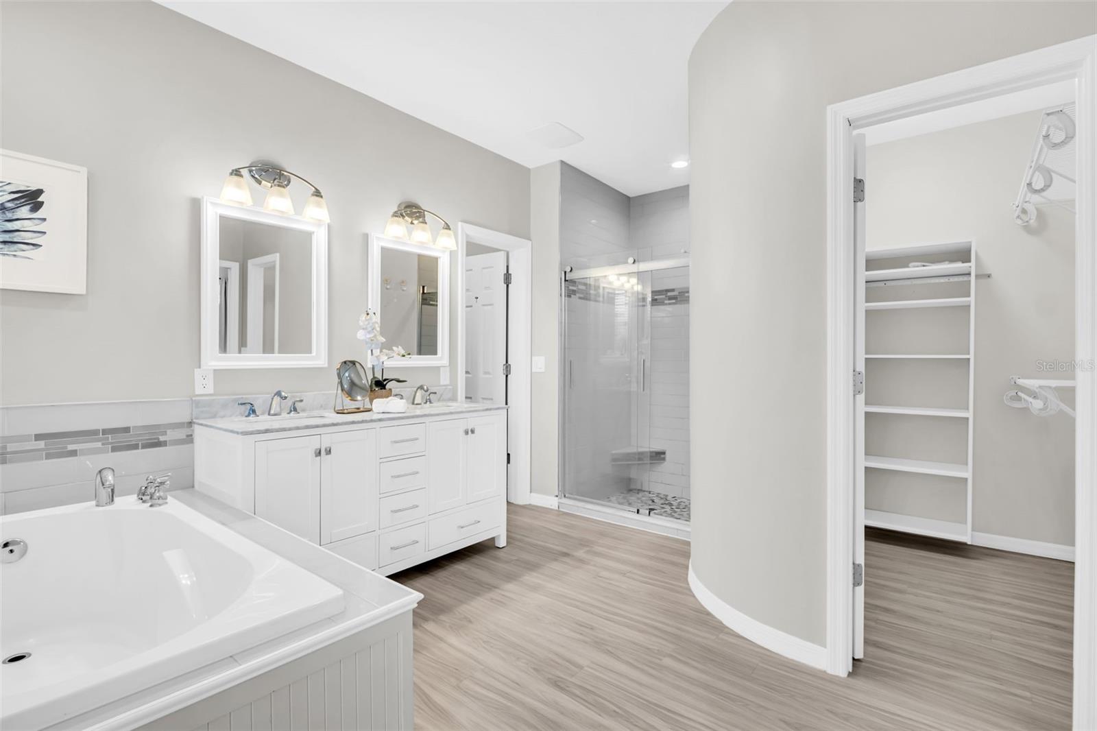 SEASIDE WOOD - Residential