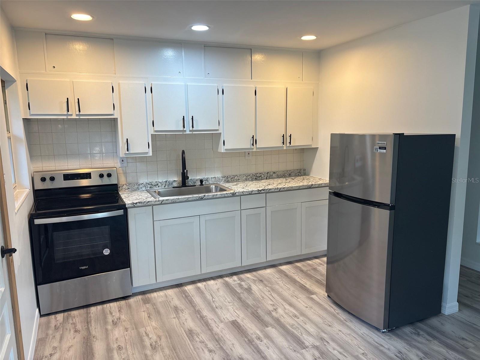 LAKE TROPICANA RANCHETTES UN 05 - Residential