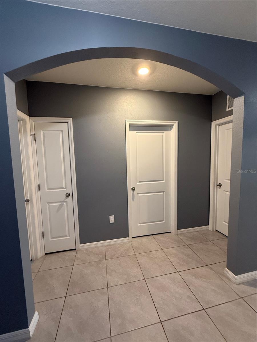 AVALON PARK WEST-NORTH PH 1A & - Residential Lease