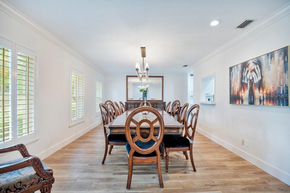 614 BROOKWOOD LANE