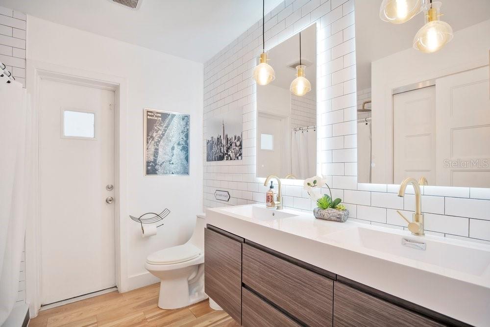FOREST BROOK - Residential