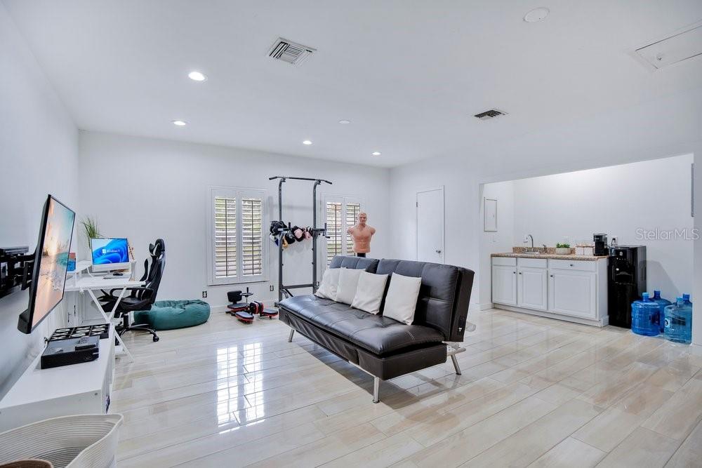 FOREST BROOK - Residential