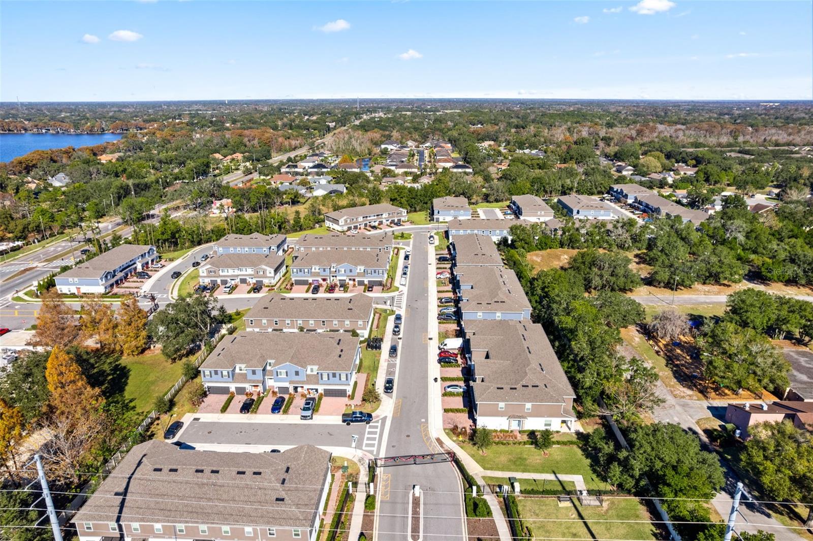 TOWNS AT TUSKAWILLA COMMONS - Residential