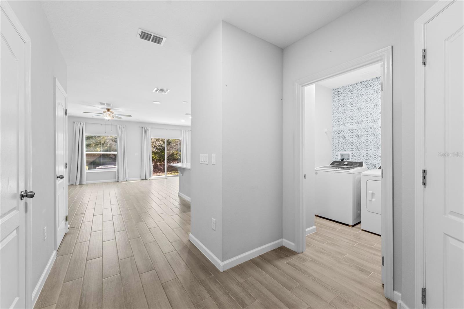 TOWNS AT TUSKAWILLA COMMONS - Residential