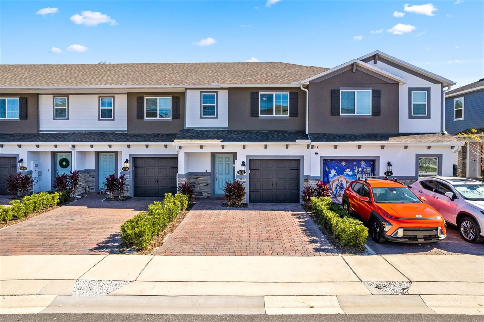 TOWNS AT TUSKAWILLA COMMONS - Residential