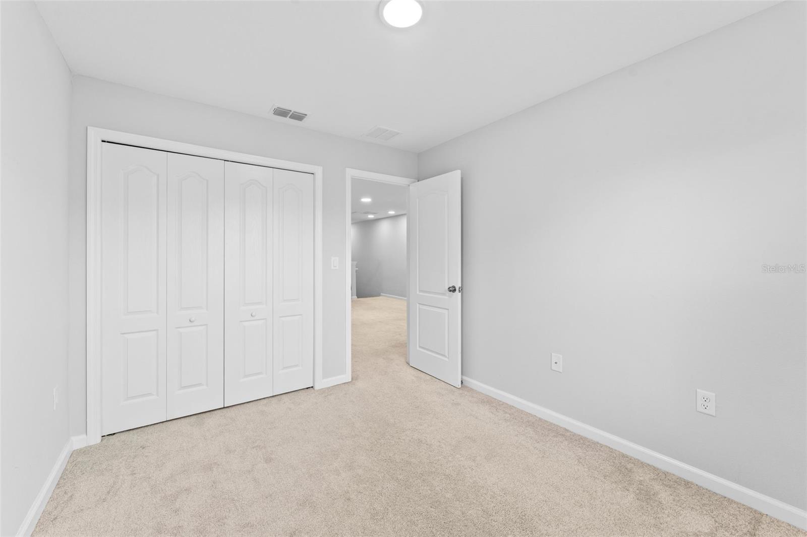 TOWNS AT TUSKAWILLA COMMONS - Residential