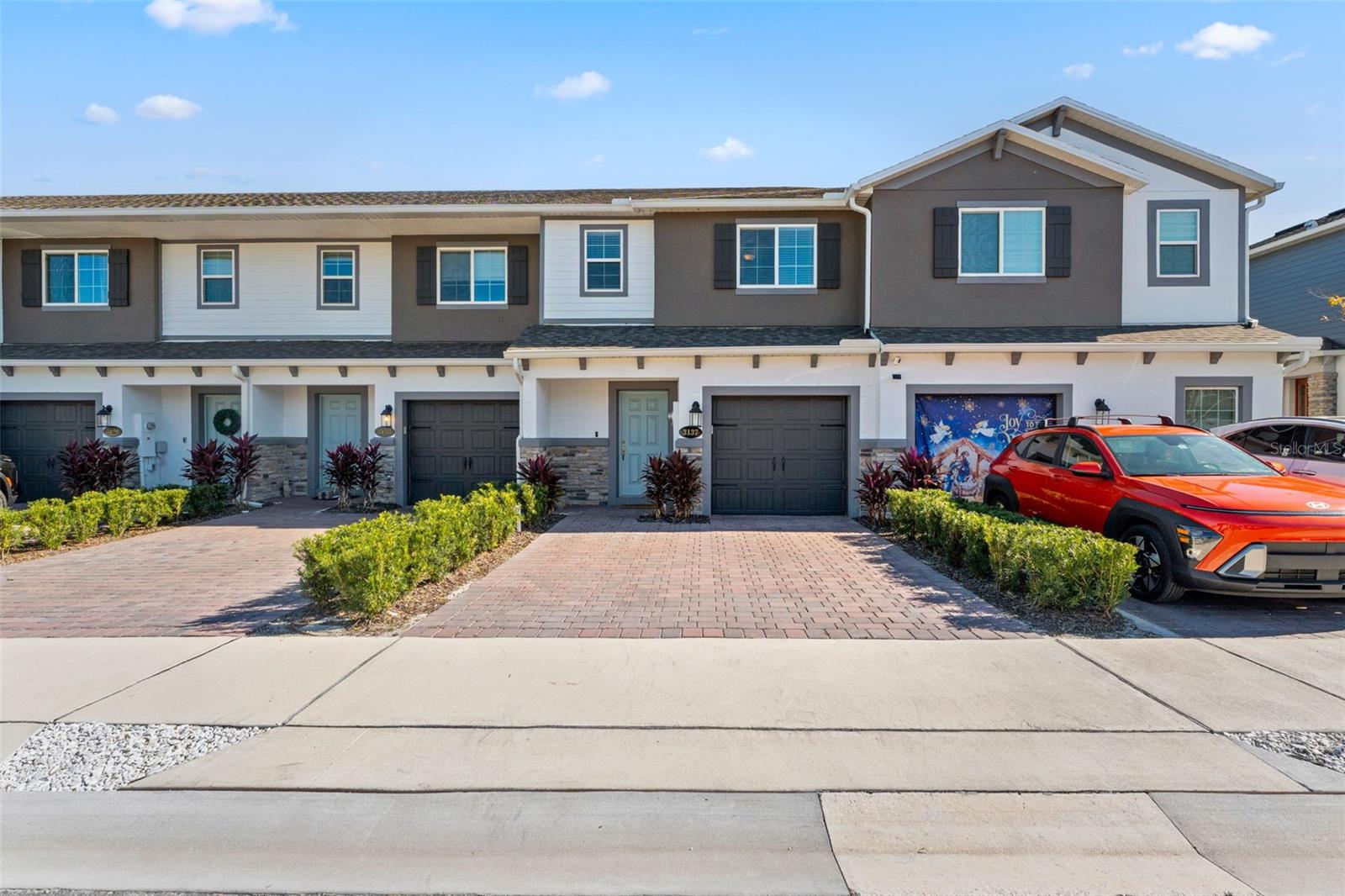 TOWNS AT TUSKAWILLA COMMONS - Residential