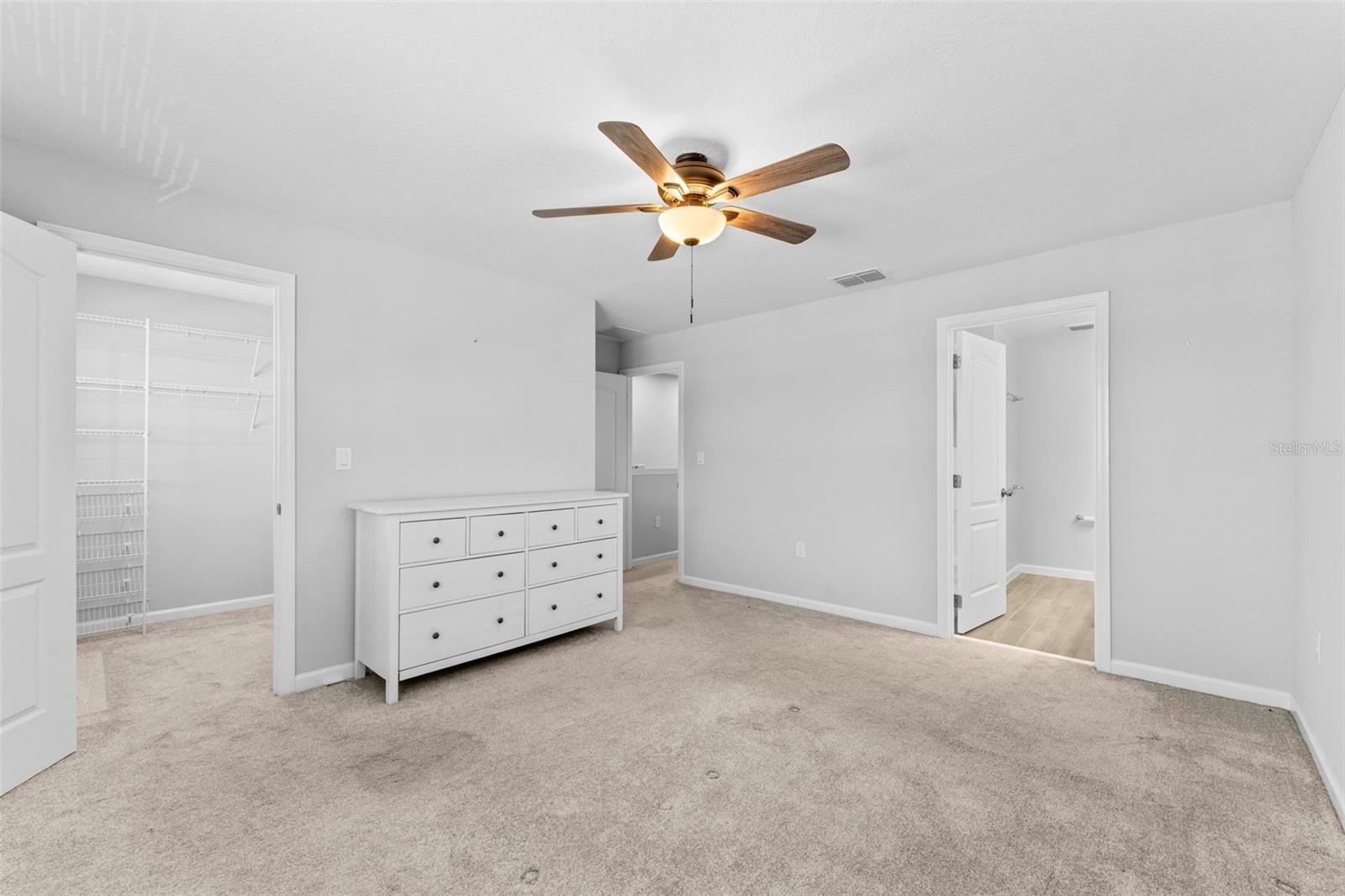 TOWNS AT TUSKAWILLA COMMONS - Residential