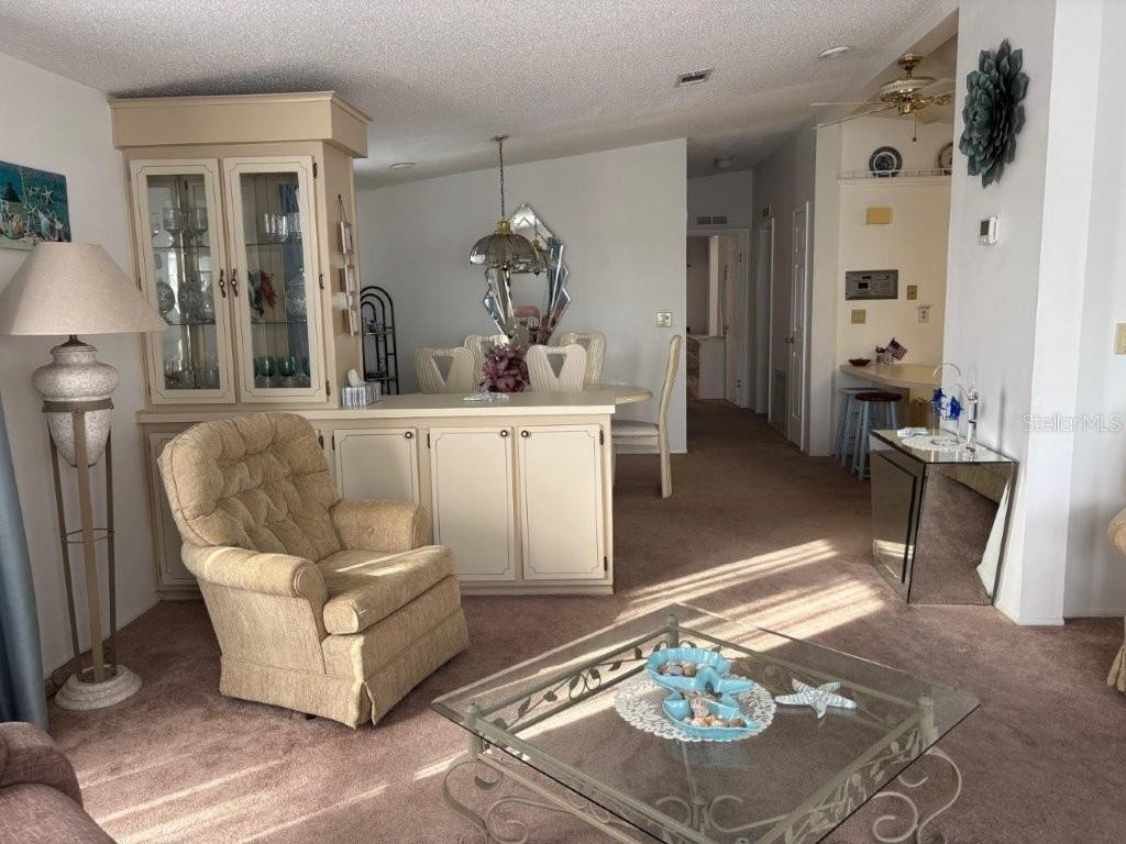 ORANGE BLOSSOM GARDENS UN #6 - Residential Lease