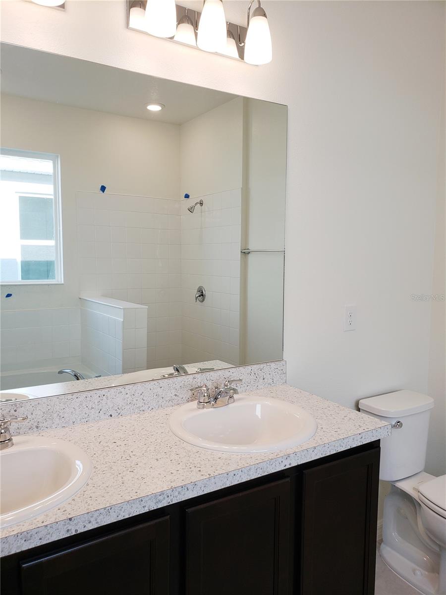 GRADY POINTE - Residential Lease