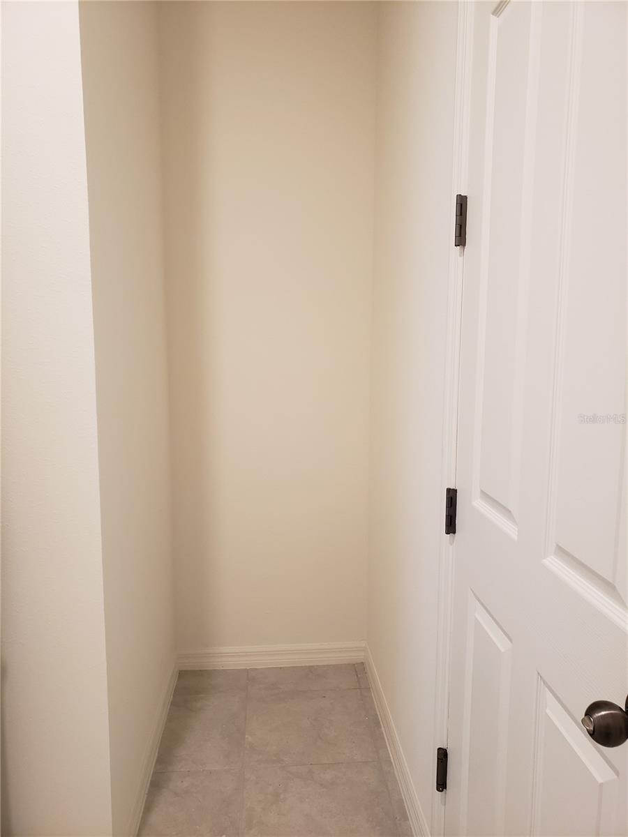GRADY POINTE - Residential Lease