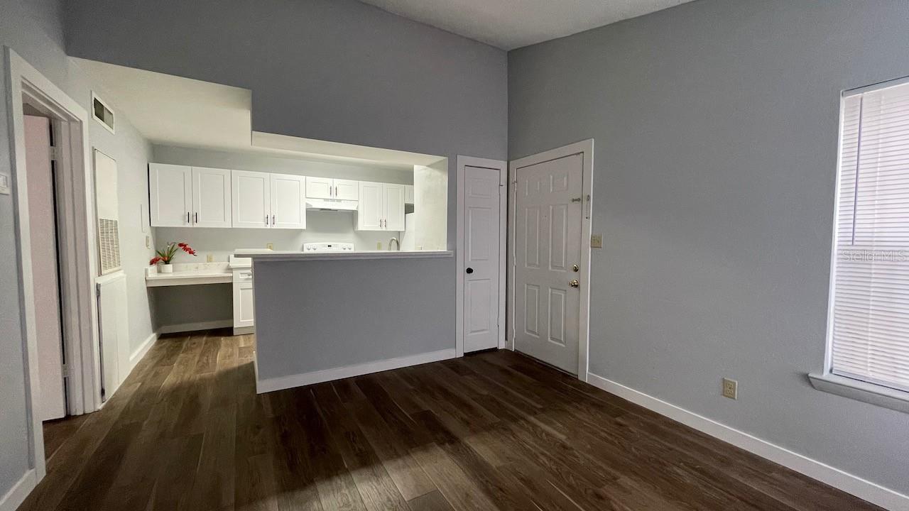 REGENCY GARDENS - Residential