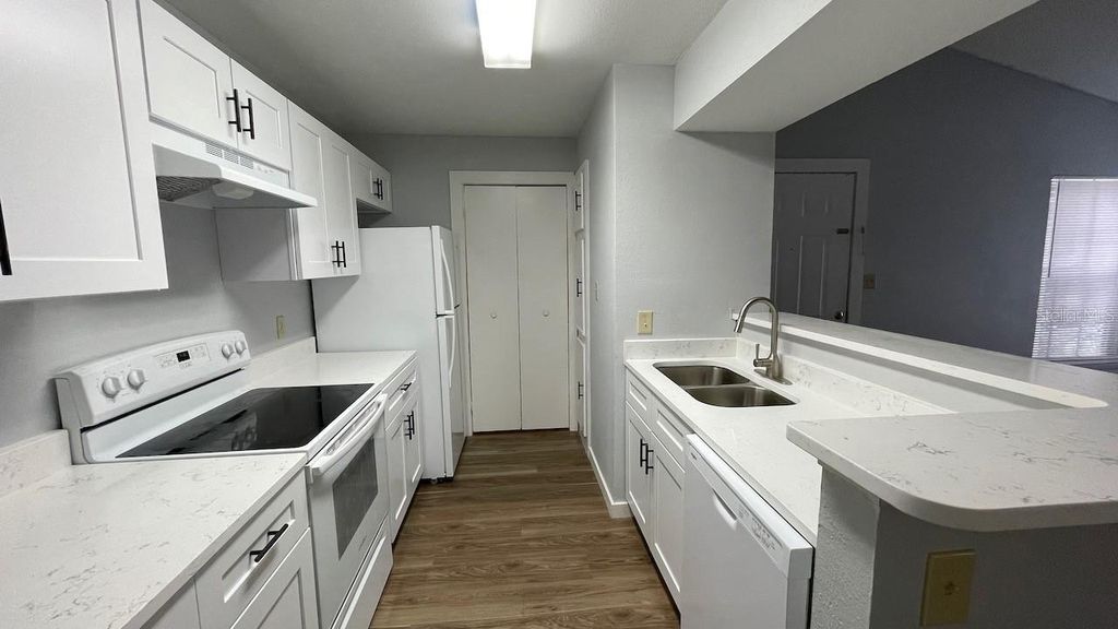 Photo of 4225 Thornbriar Lane #201, Orlando, FL 32822 (MLS # O6399330)