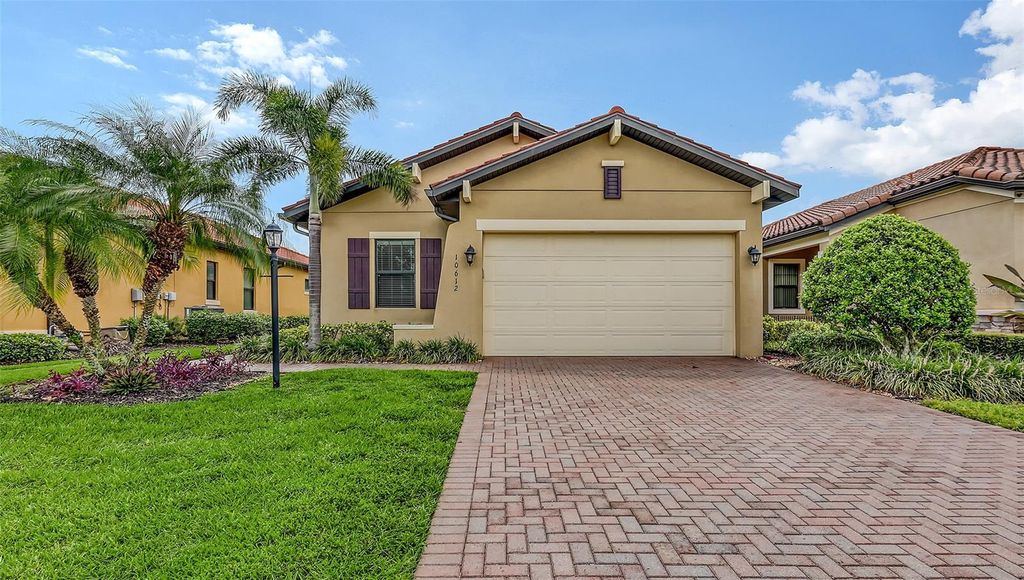 Photo of 10612 Glencorse Terrace, Bradenton, FL 34211 (MLS # A4663031)