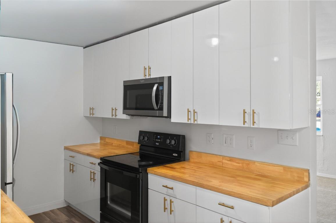 ENGELWOOD PARK - Residential