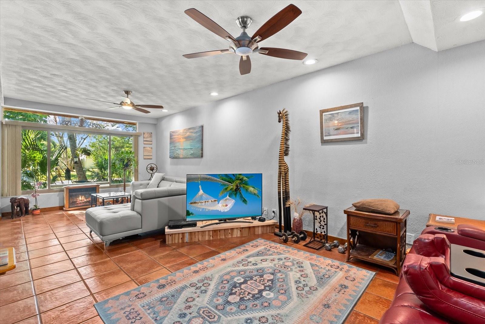 1717 HAZELWOOD STREET