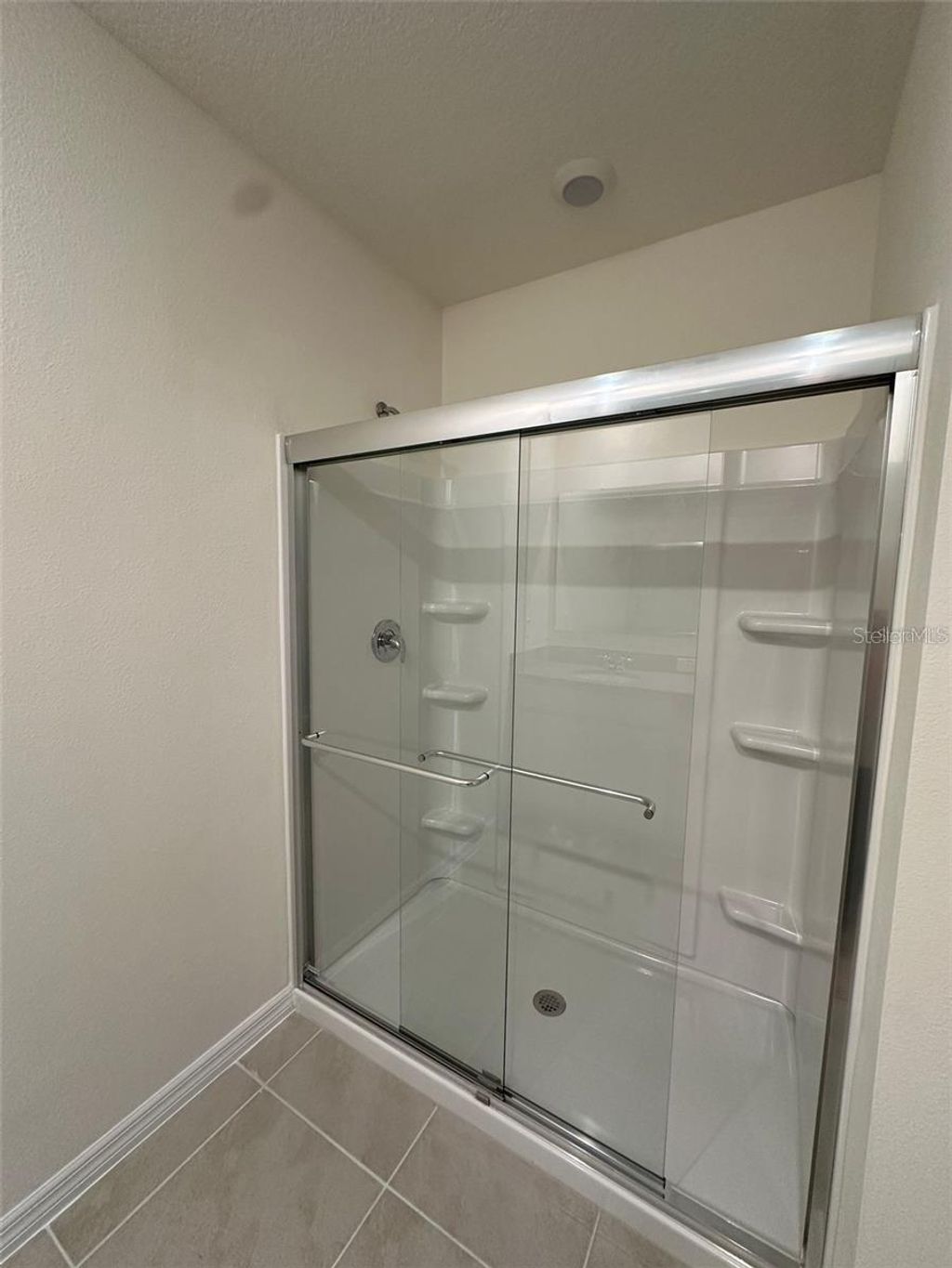 Photo of 3767 Paragon Lane, Clermont, FL 34714 (MLS # G5105341)