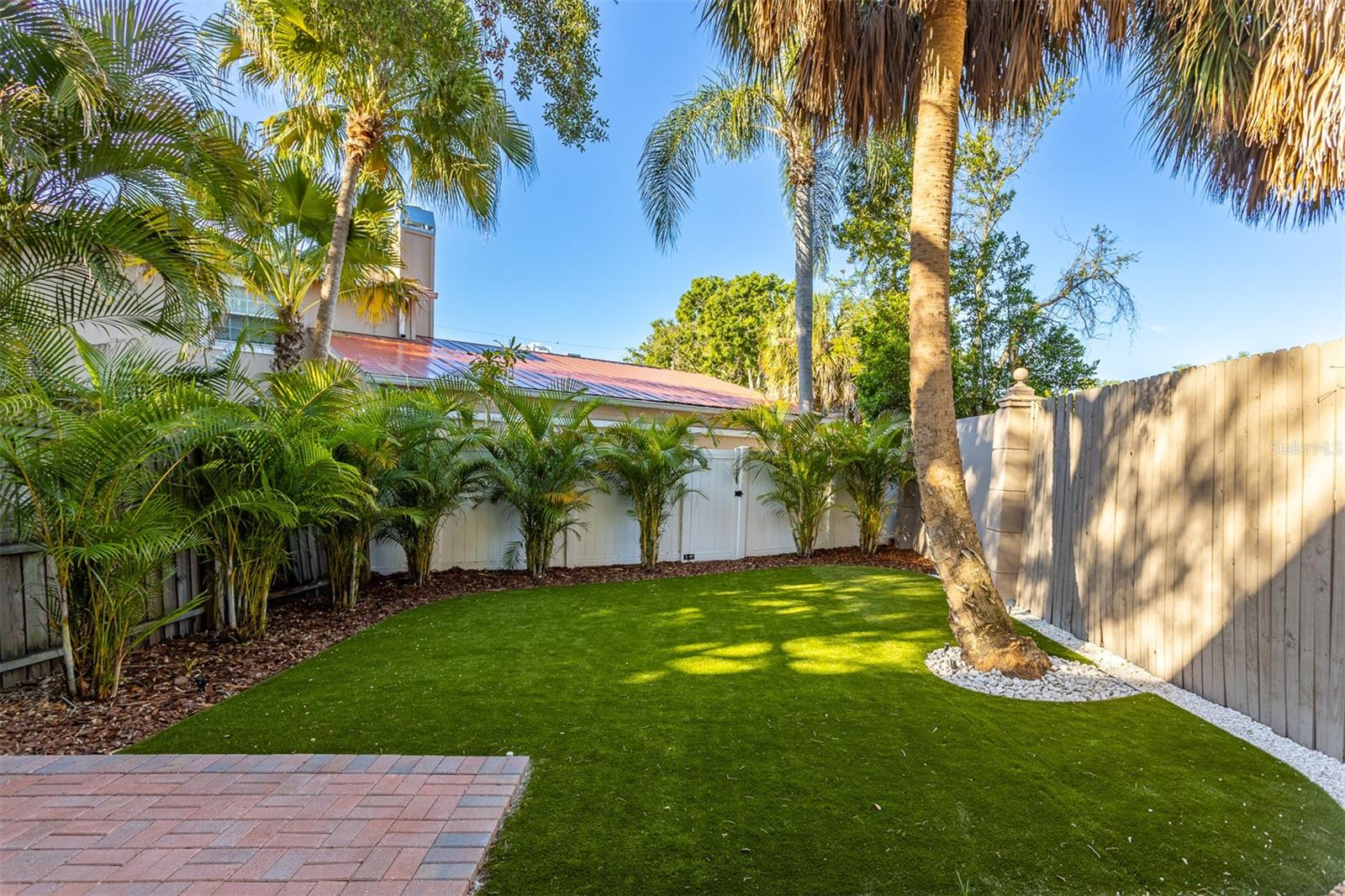 KANSAS AVE TWNHMS - Residential