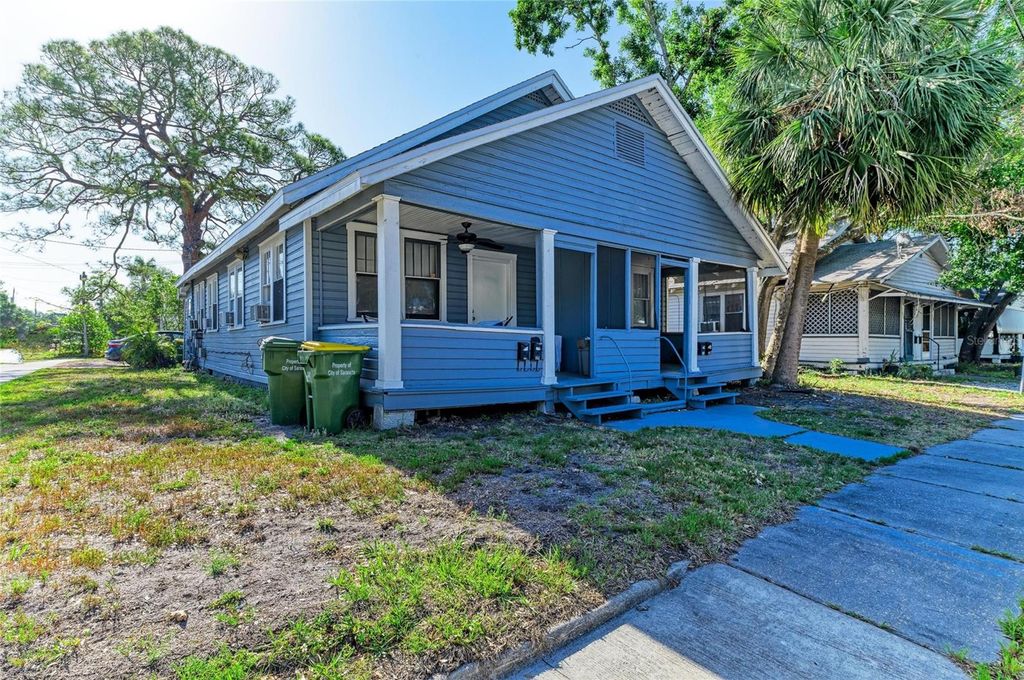 Photo of 432 Adelia Avenue, Sarasota, FL 34236 (MLS # A4667029)