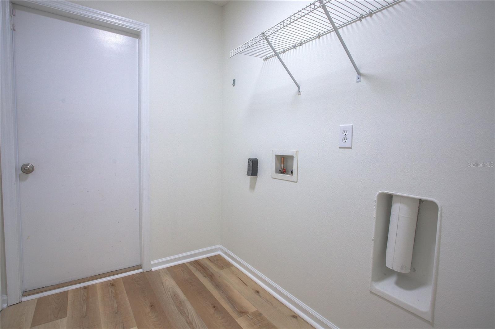 WATERBROOK FALLS - Residential