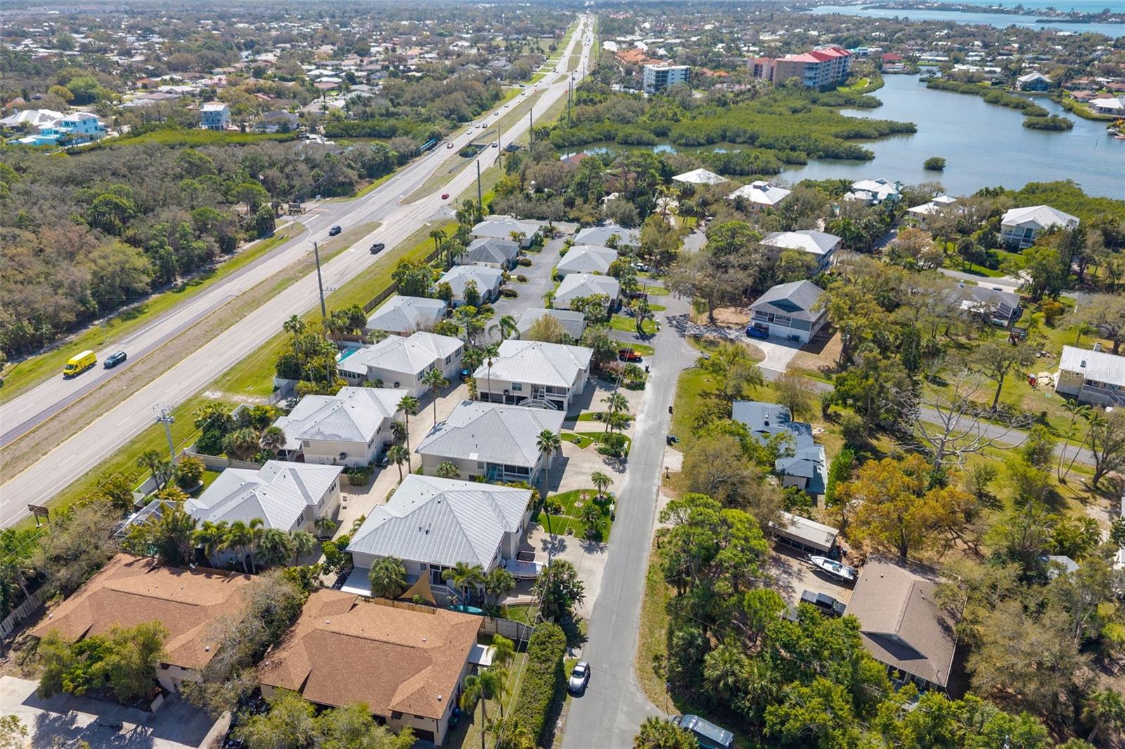 TOWNS-END SHORES - Residential