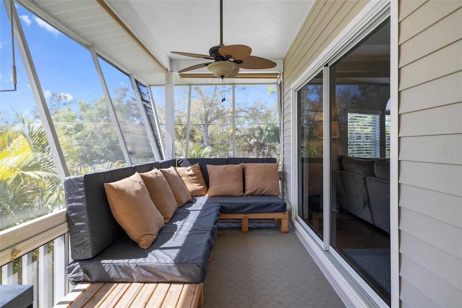 TOWNS-END SHORES - Residential