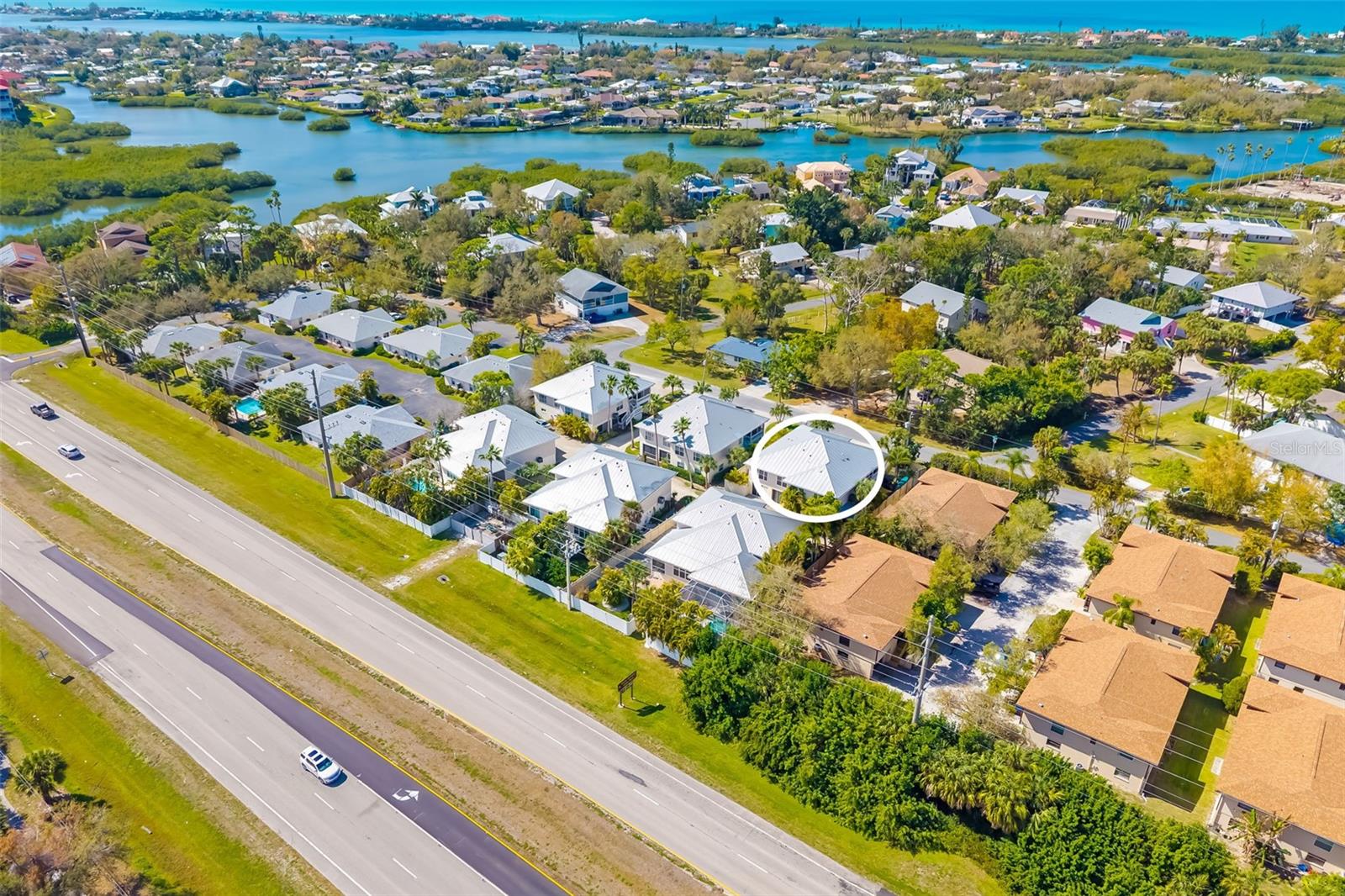 TOWNS-END SHORES - Residential