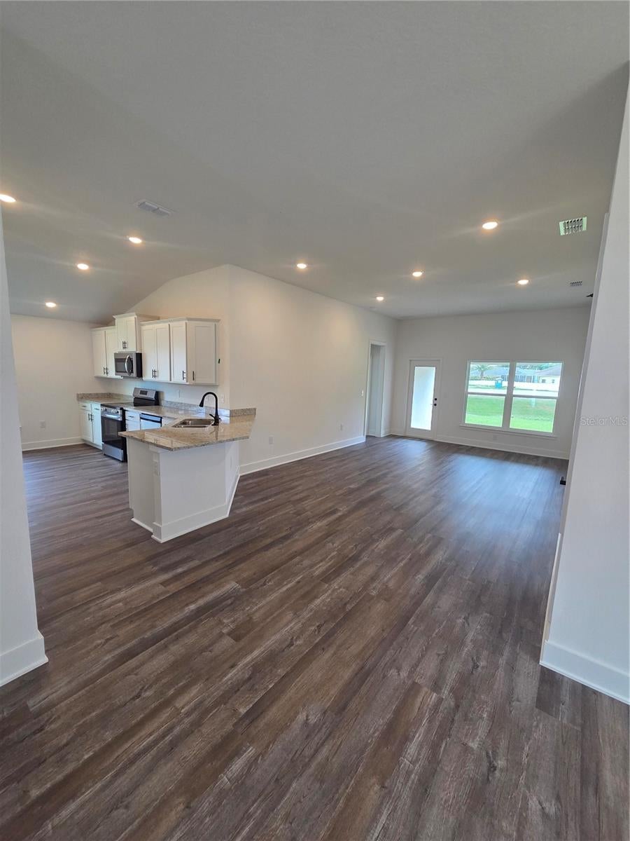 9430 HIGHLAND HILLS DR STREET