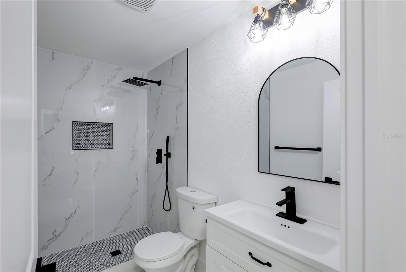 BYARS HEIGHTS RESUB OF BLK 5 - Residential