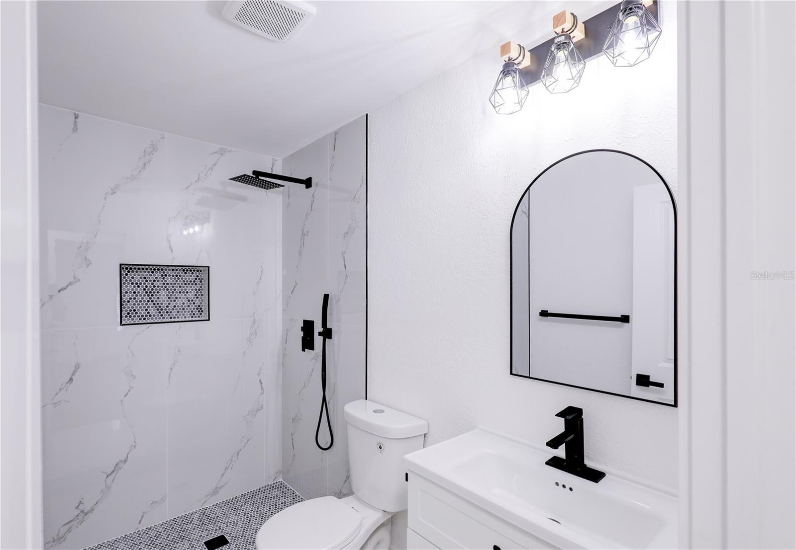 BYARS HEIGHTS RESUB OF BLK 5 - Residential