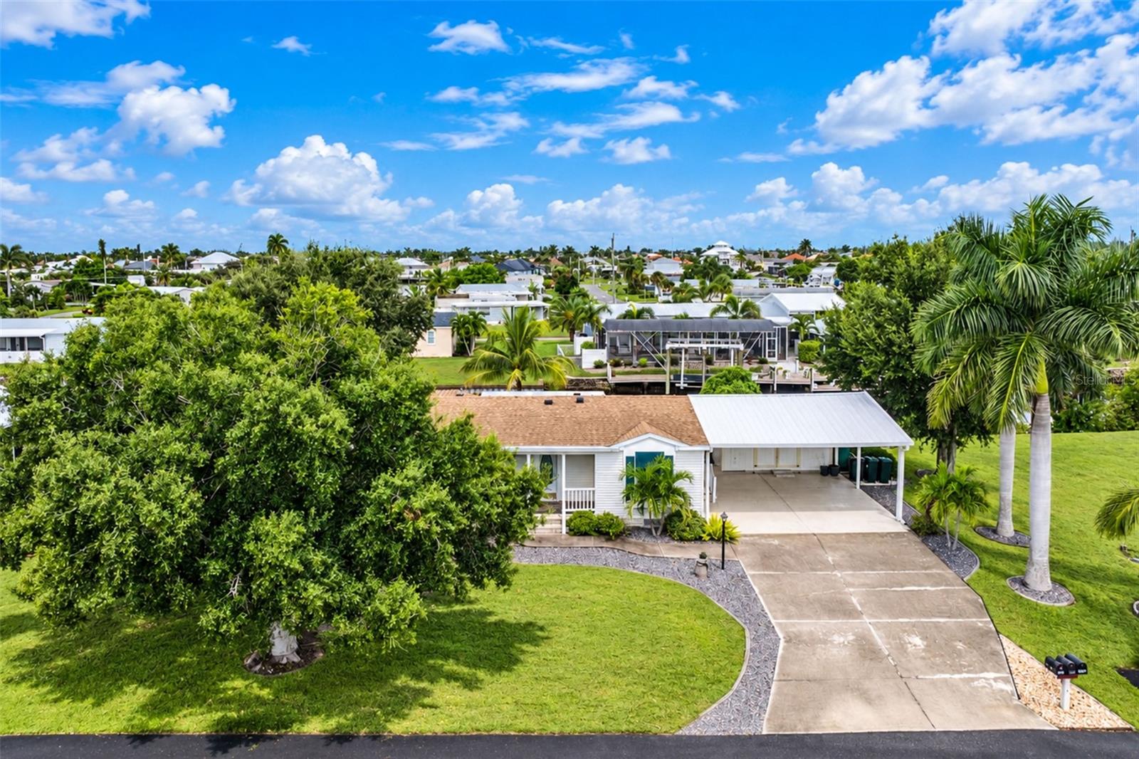 4191 PELICAN POINTE DRIVE, PUNTA GORDA, FL, 33950 2 4191 PELICAN POINTE DRIVE